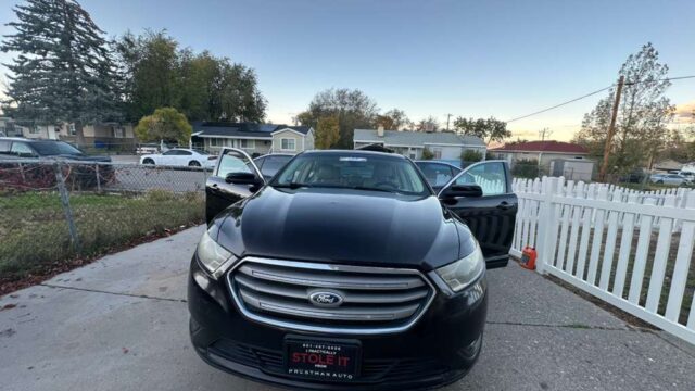 FordTaurus2013-9