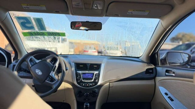 Hyunday-Accent-2015-3